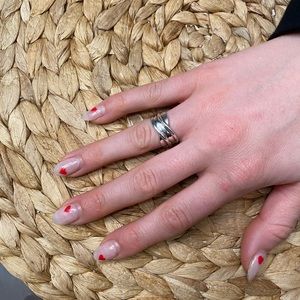 Sterling silver ring size 7 1/4